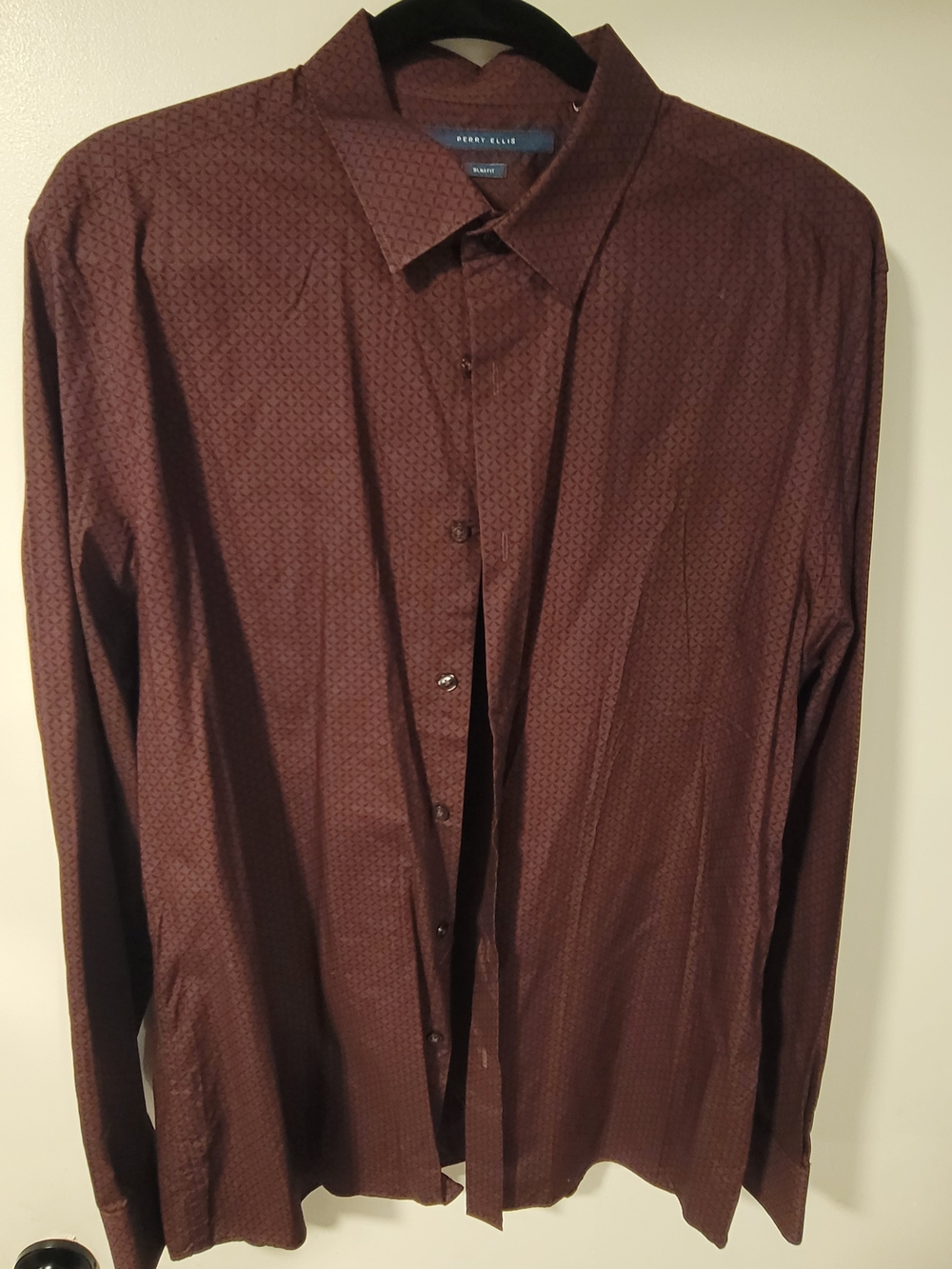 Perry Ellis Men's Deep Burgundy Micro-Pattern Dress Shirt